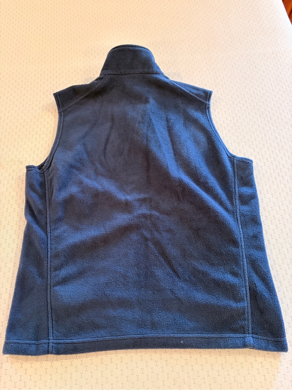 Columbia Men’s Medium Navy Fleece Vest - Cozy Layering Vest - Picture 6 of 6
